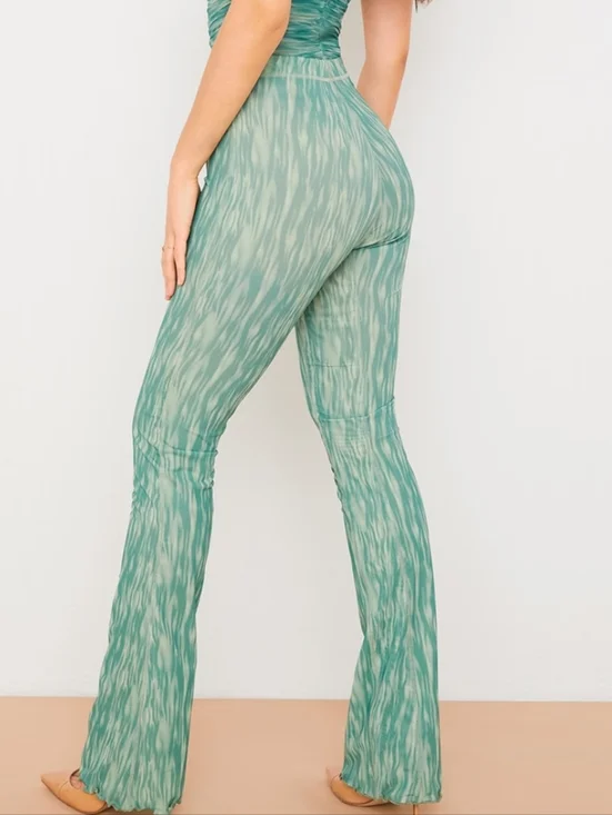 House of CB Erin Mesh Flared Trousers in Ivy Print - Picture 3 of 16